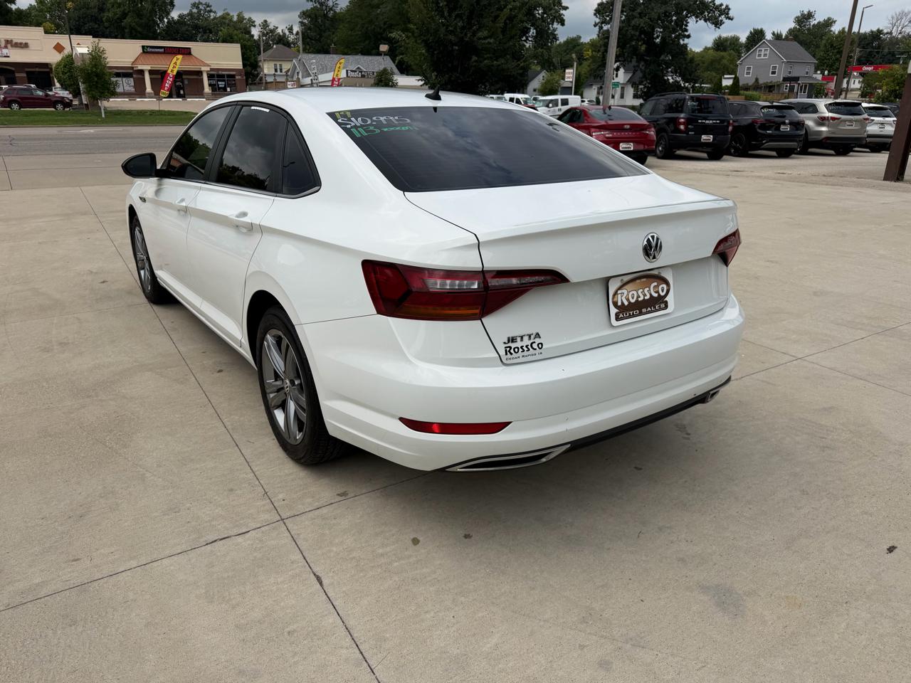 Volkswagen Jetta  2019