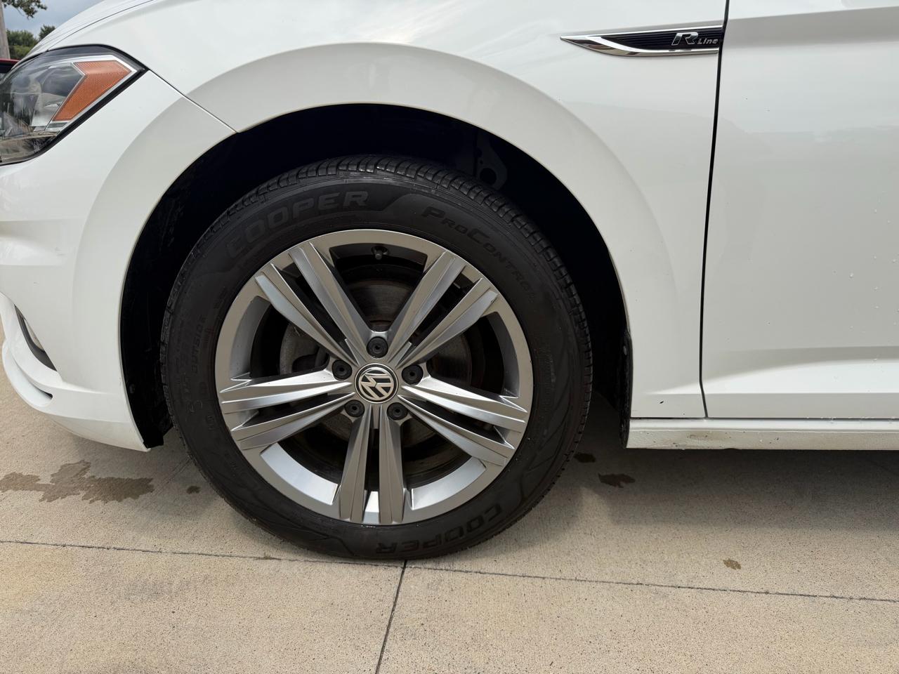 Volkswagen Jetta  2019
