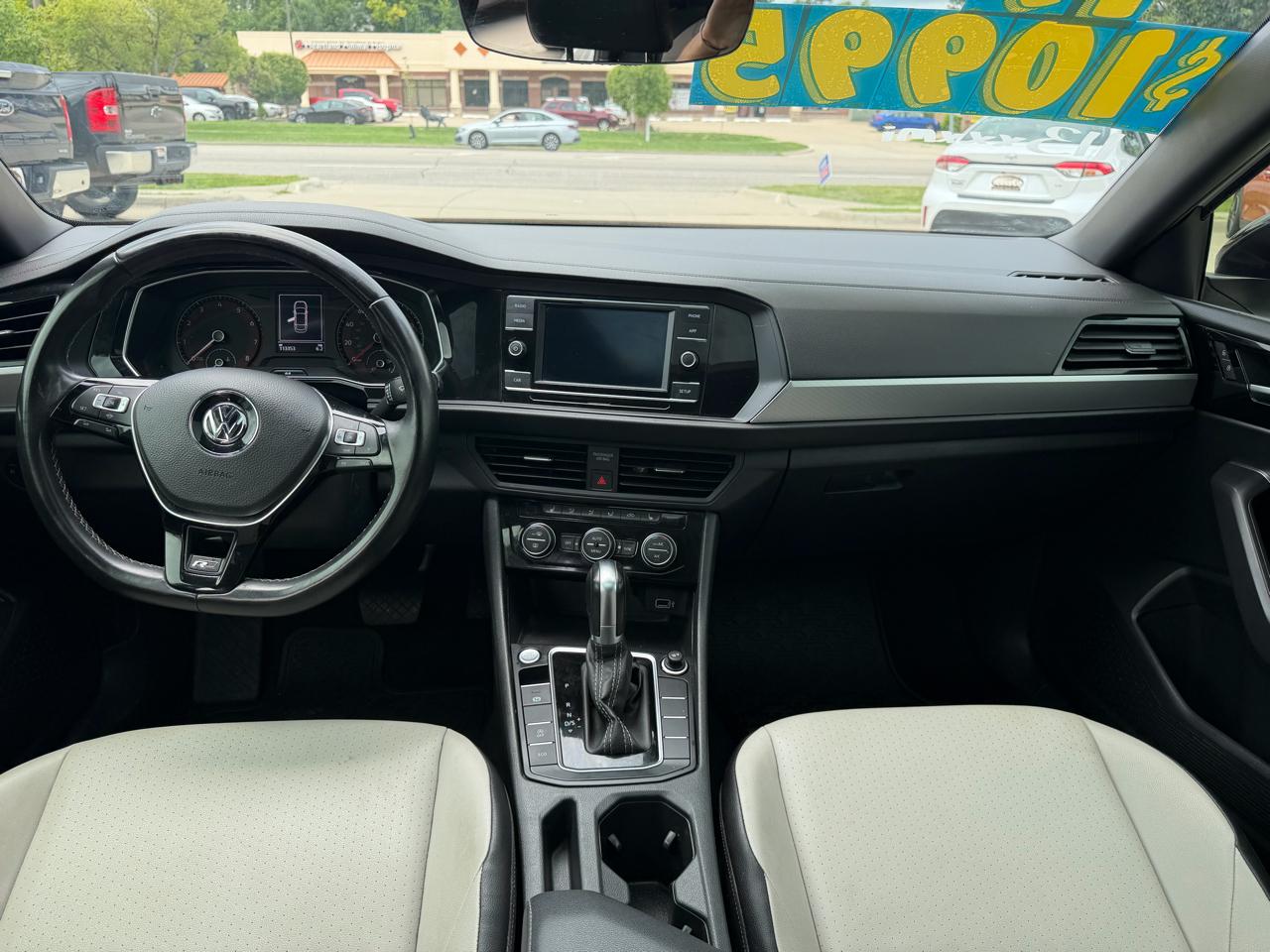 Volkswagen Jetta  2019