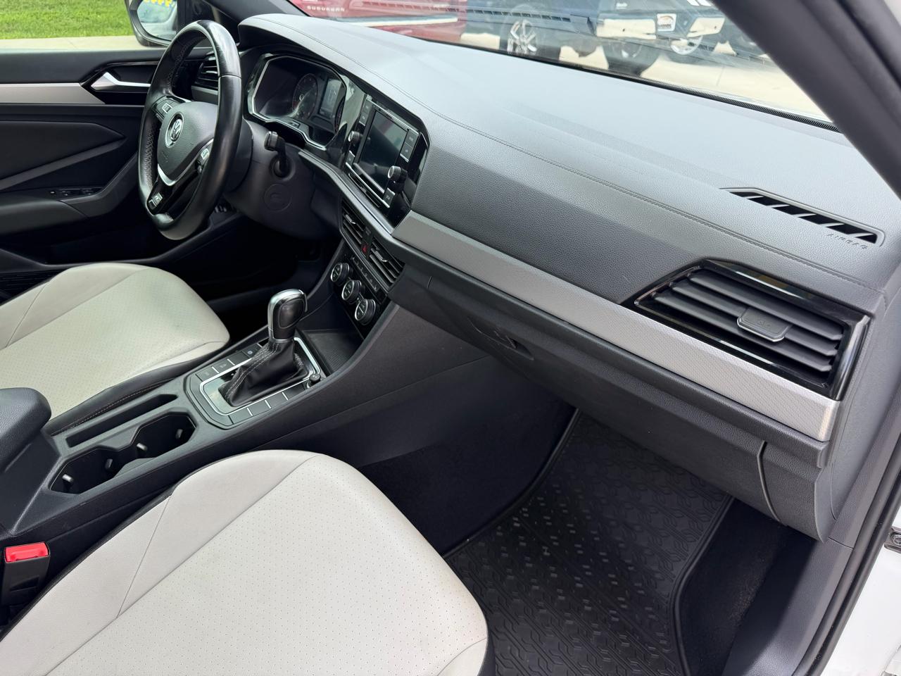 Volkswagen Jetta  2019