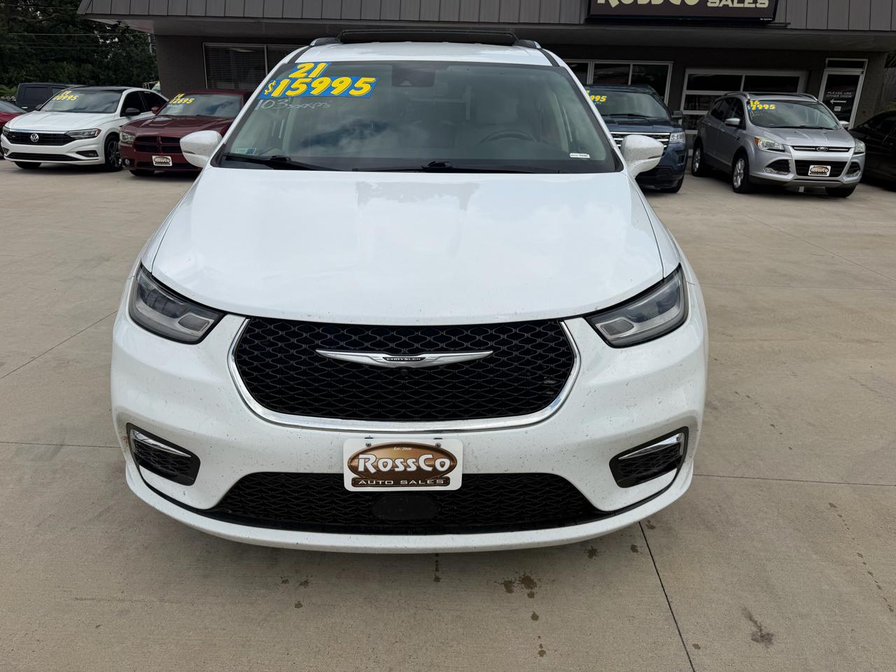 Chrysler Pacifica Touring L FWD 2021