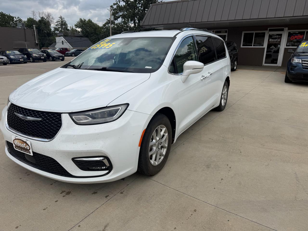 Chrysler Pacifica Touring L FWD 2021