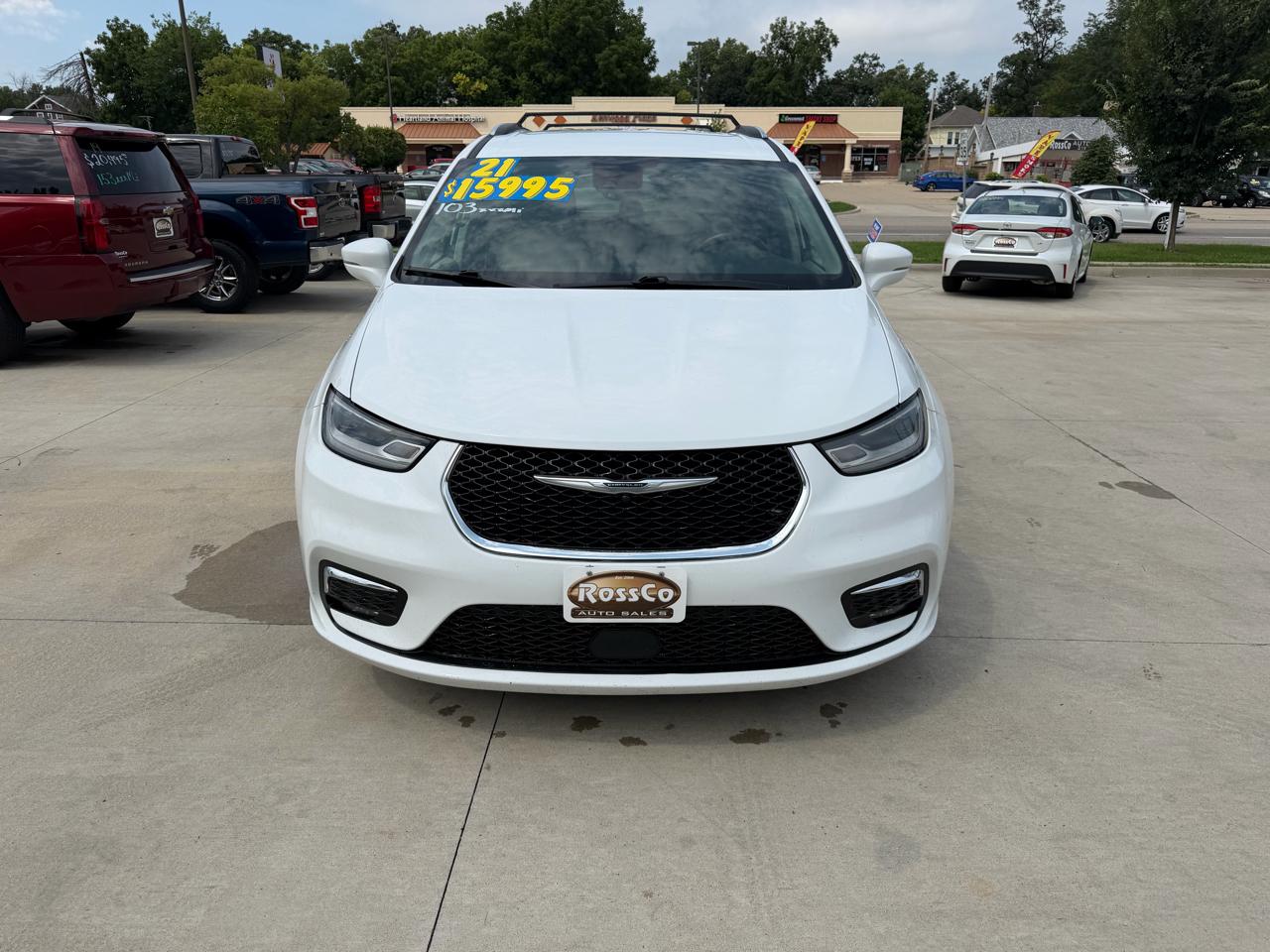 Chrysler Pacifica Touring L FWD 2021