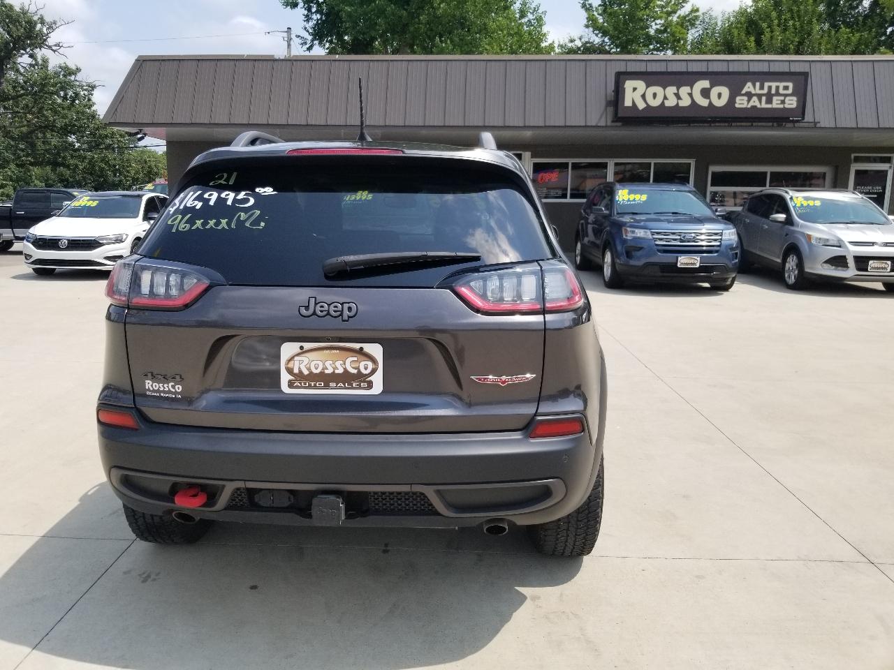 Jeep Cherokee Trailhawk 4x4 2021