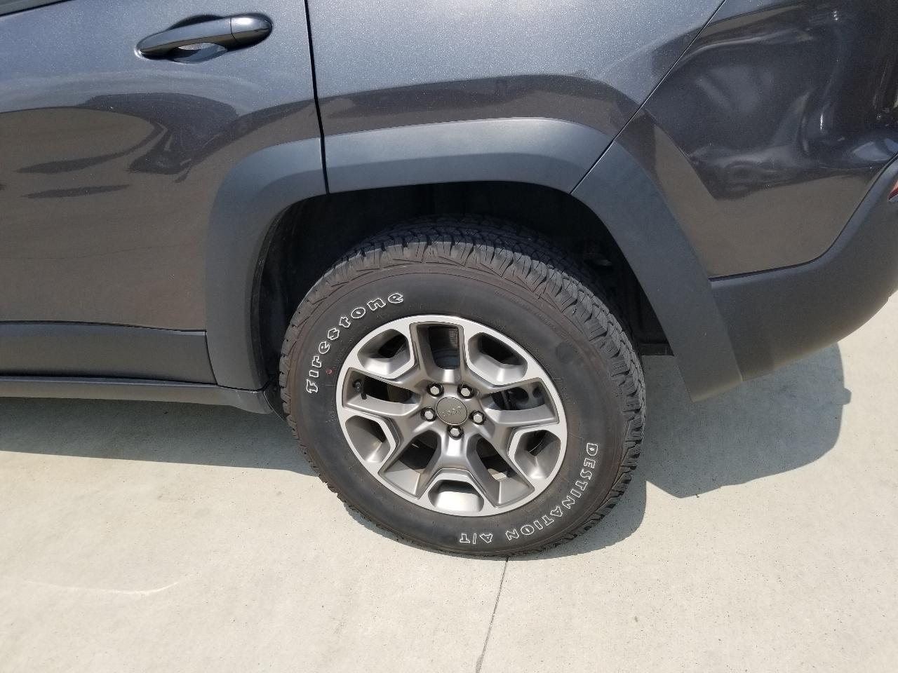 Jeep Cherokee Trailhawk 4x4 2021