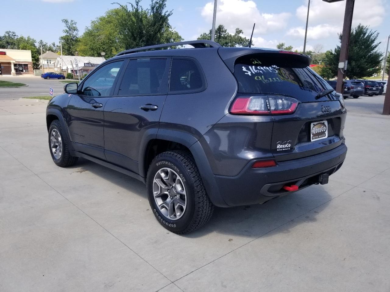 Jeep Cherokee Trailhawk 4x4 2021