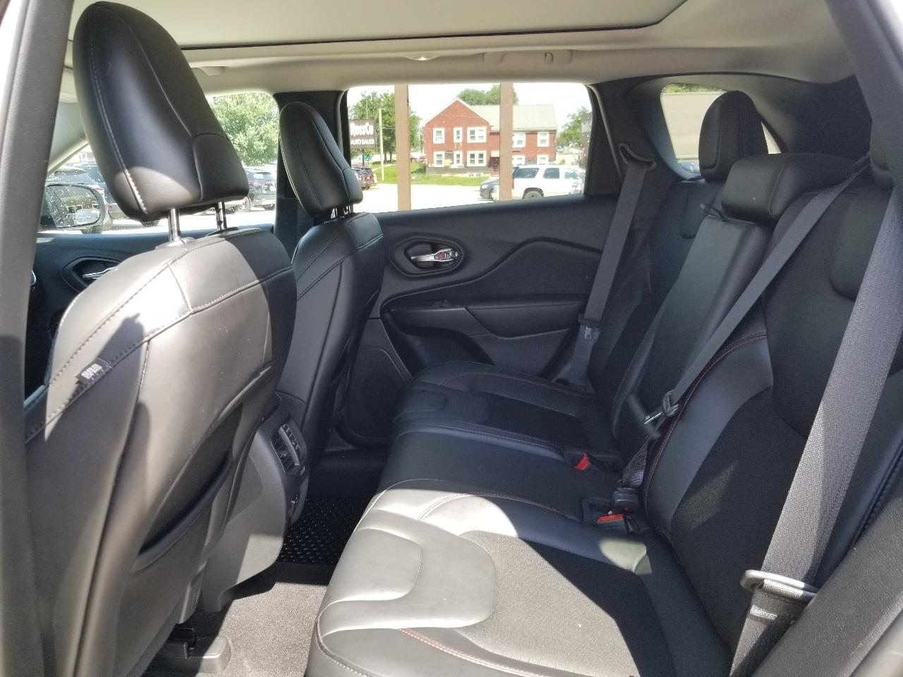 Jeep Cherokee Trailhawk 4x4 2021