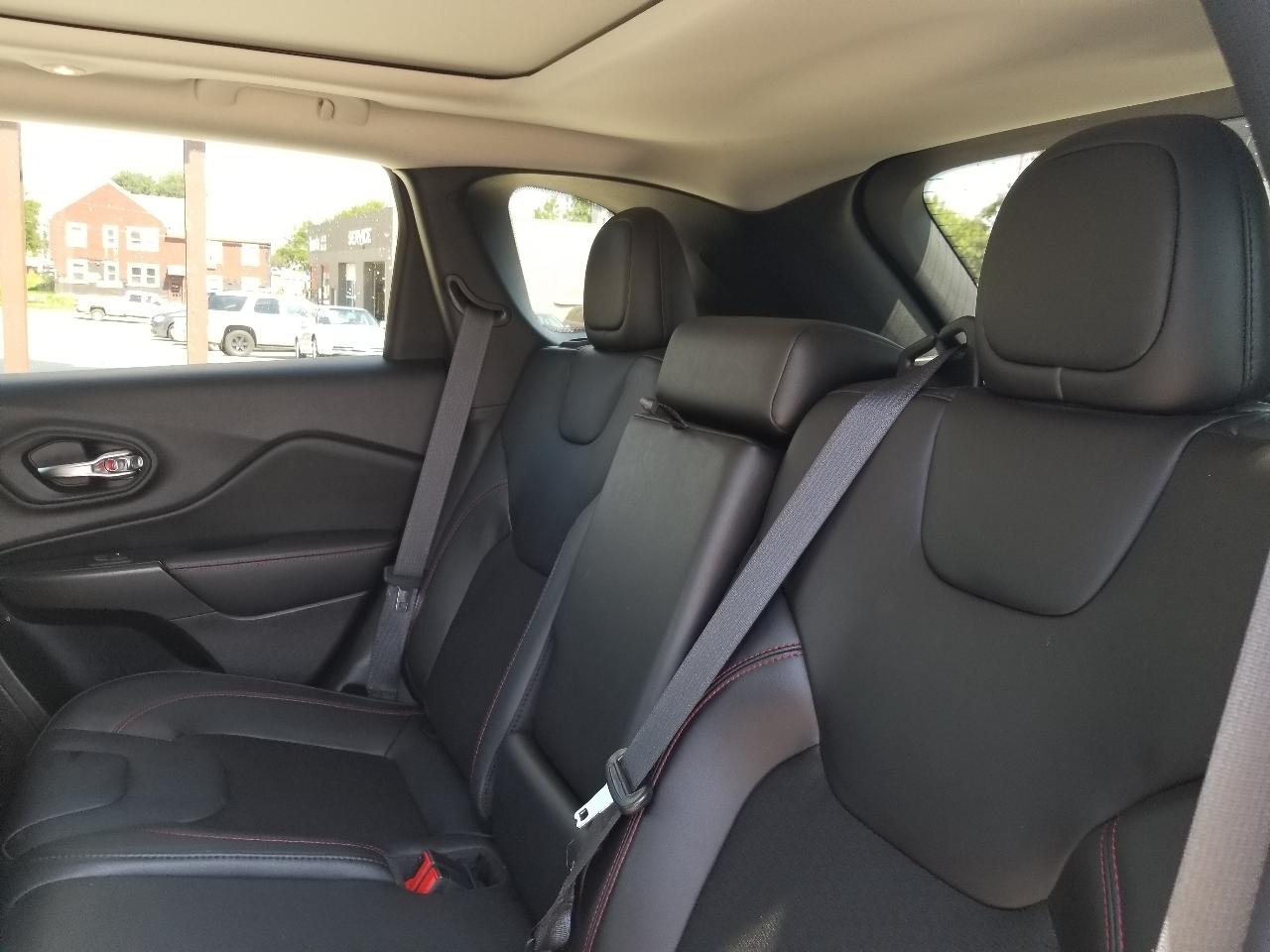 Jeep Cherokee Trailhawk 4x4 2021
