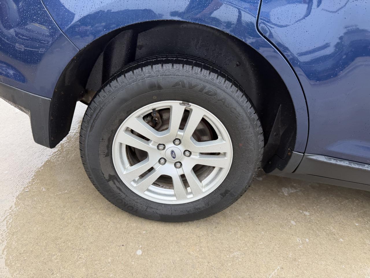 Ford Edge 4dr SE FWD 2012