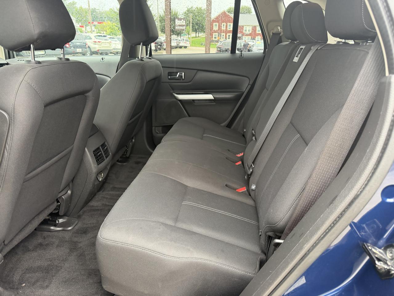 Ford Edge 4dr SE FWD 2012