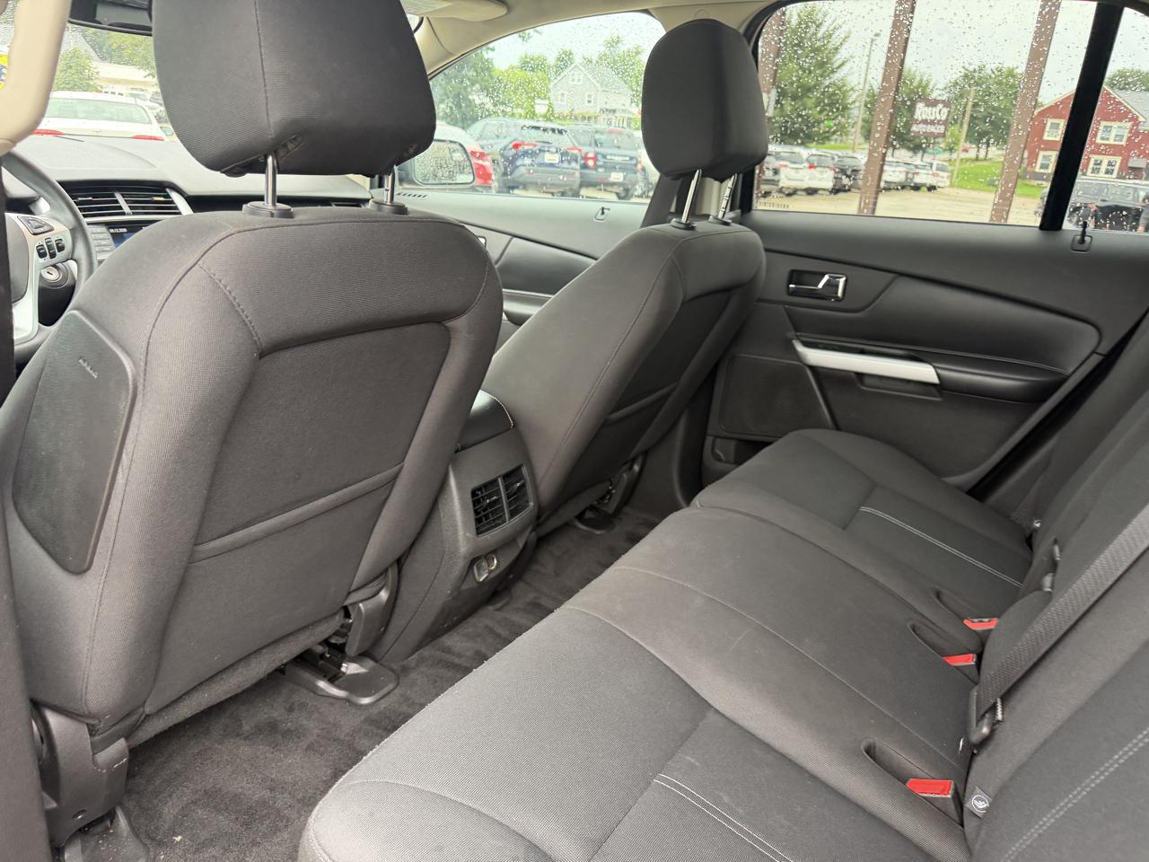 Ford Edge 4dr SE FWD 2012