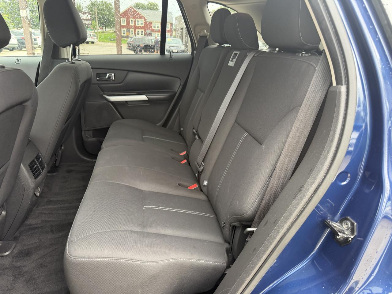 Ford Edge 4dr SE FWD 2012