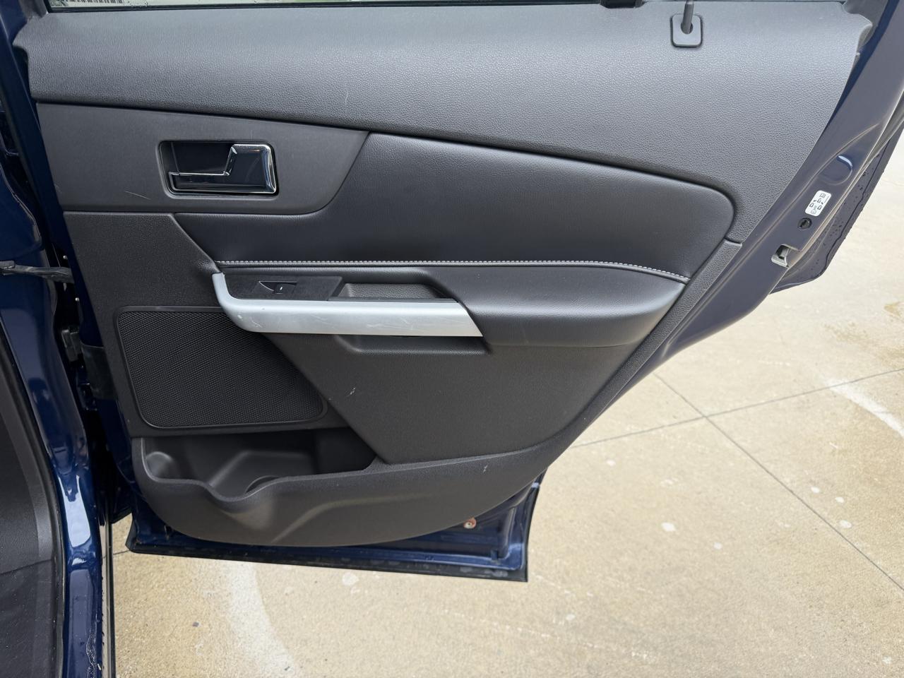 Ford Edge 4dr SE FWD 2012