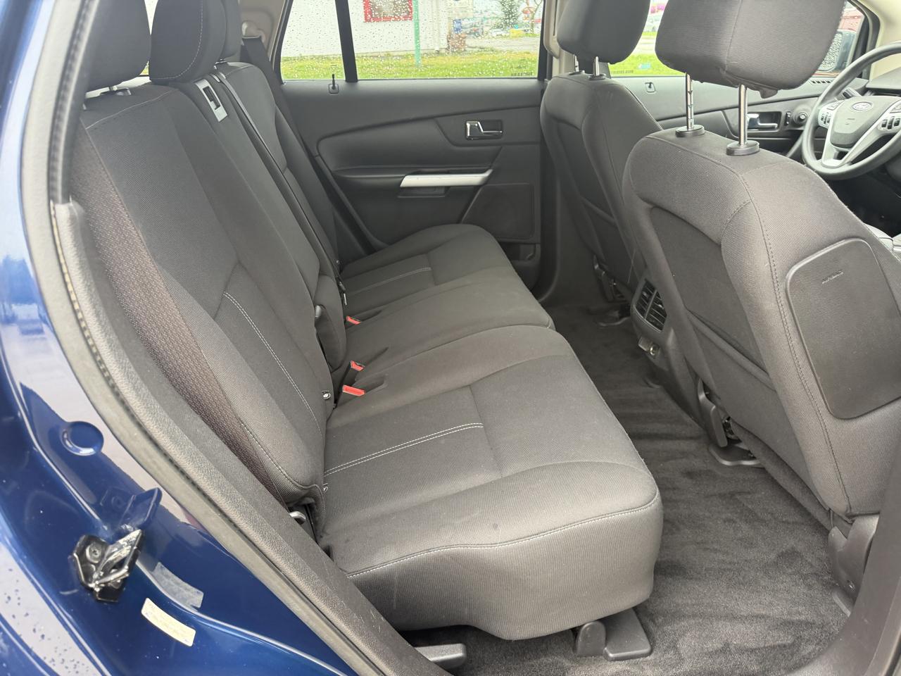 Ford Edge 4dr SE FWD 2012
