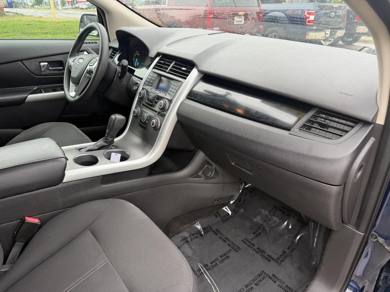 Ford Edge 4dr SE FWD 2012