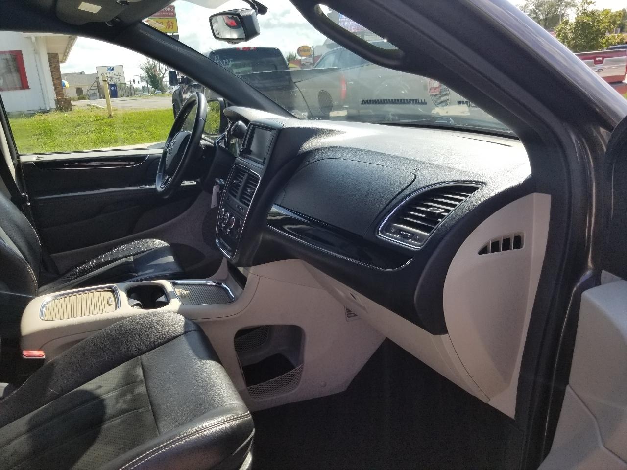 Dodge Grand Caravan SXT Wagon 2017