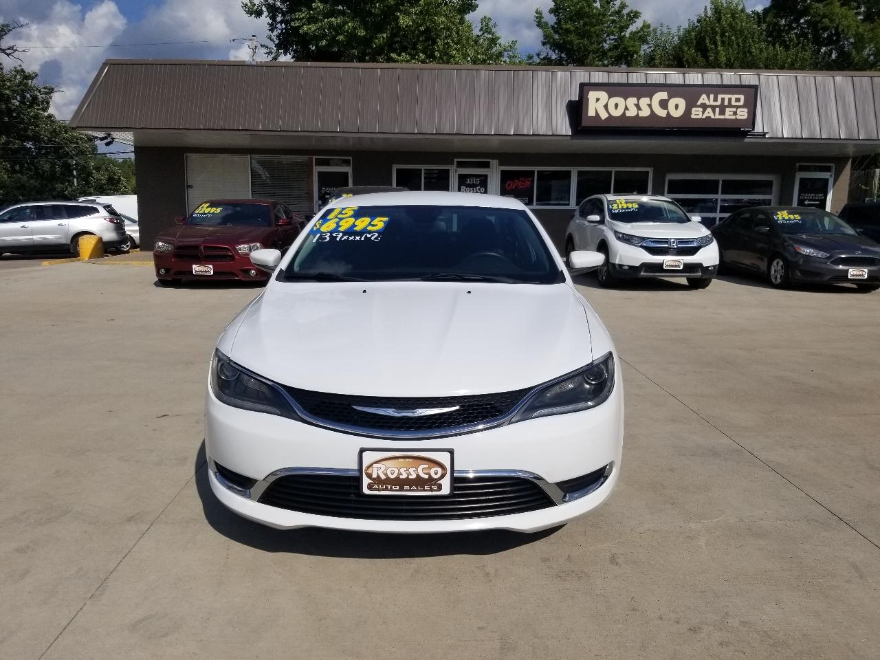 Chrysler 200 4dr Sdn Limited FWD 2015