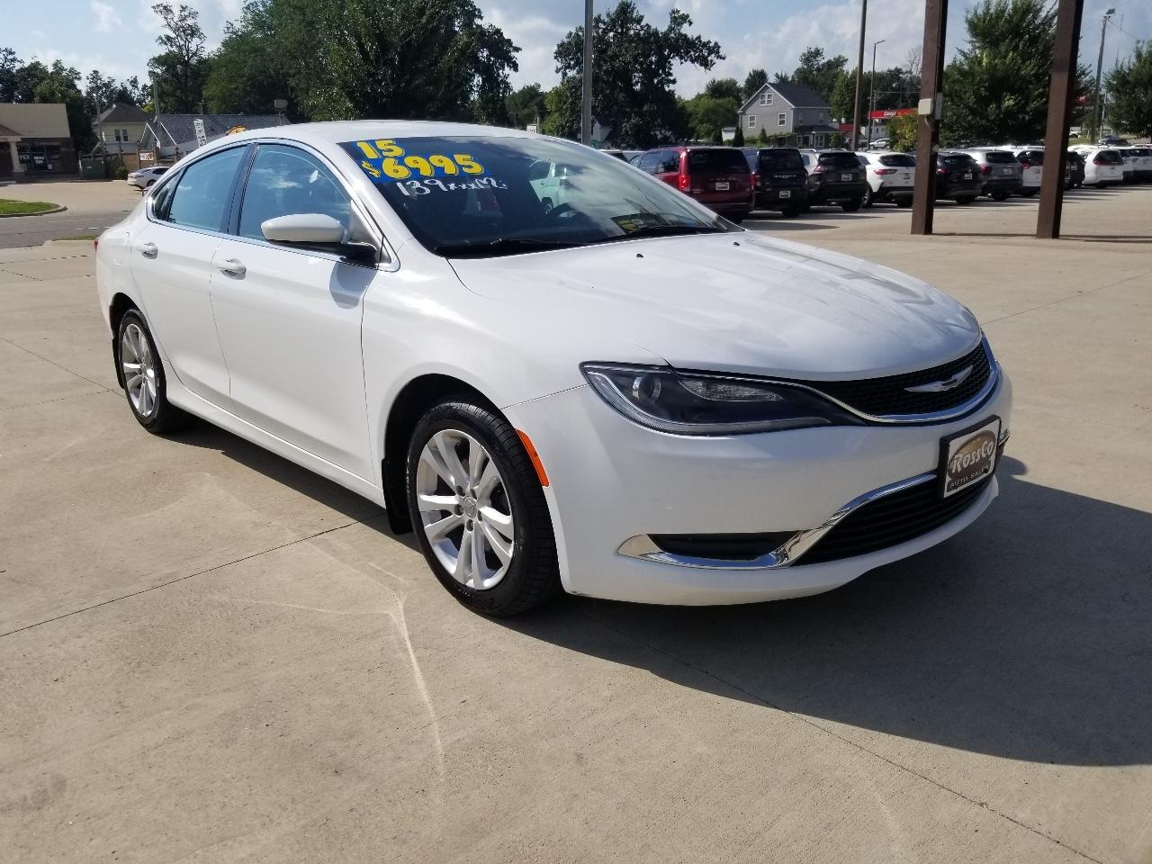 Chrysler 200 4dr Sdn Limited FWD 2015