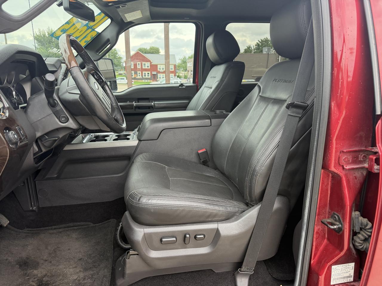 Ford Super Duty F-250 SRW 4WD Crew Cab 172" Platinum 2016