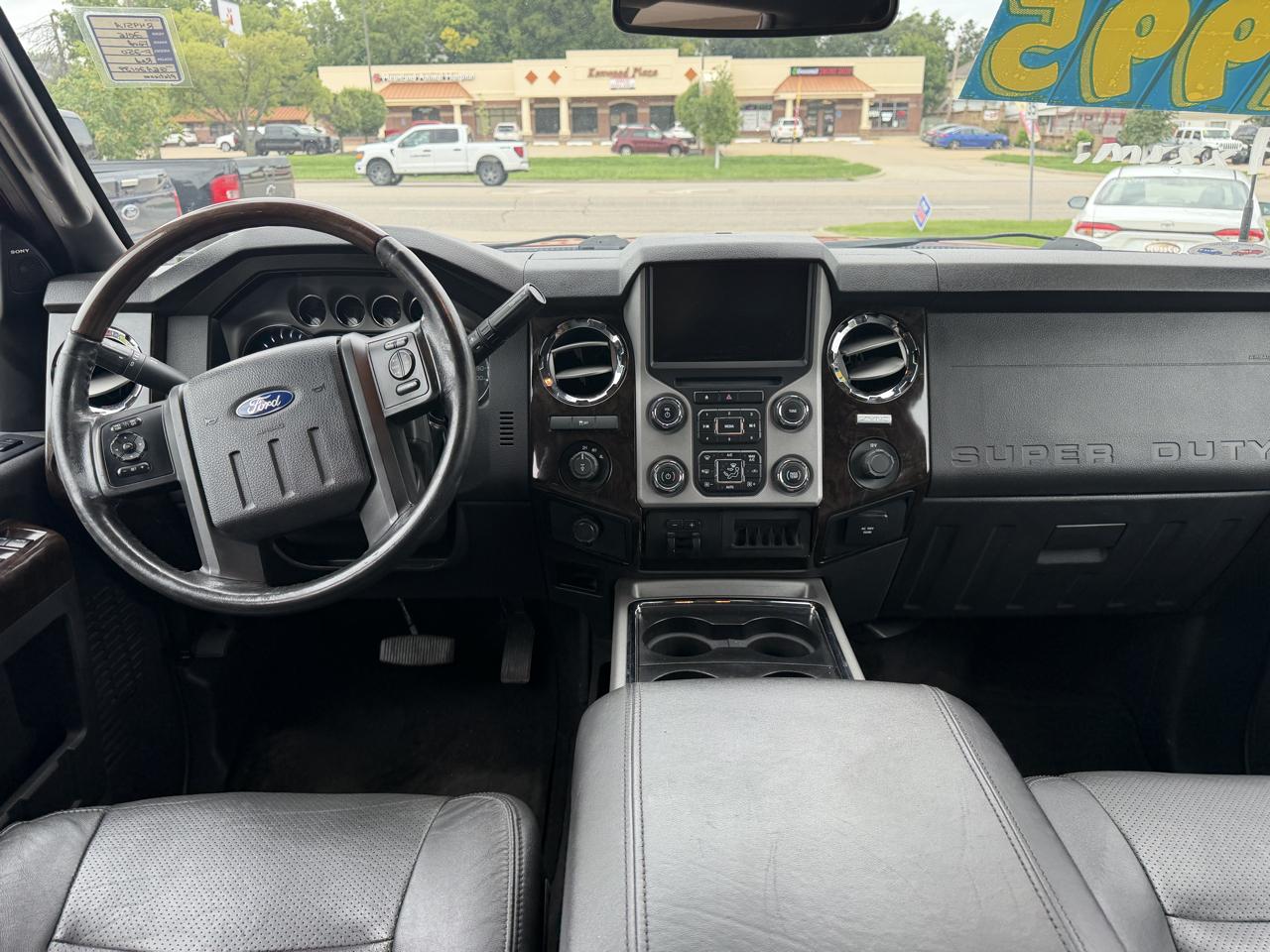 Ford Super Duty F-250 SRW 4WD Crew Cab 172" Platinum 2016