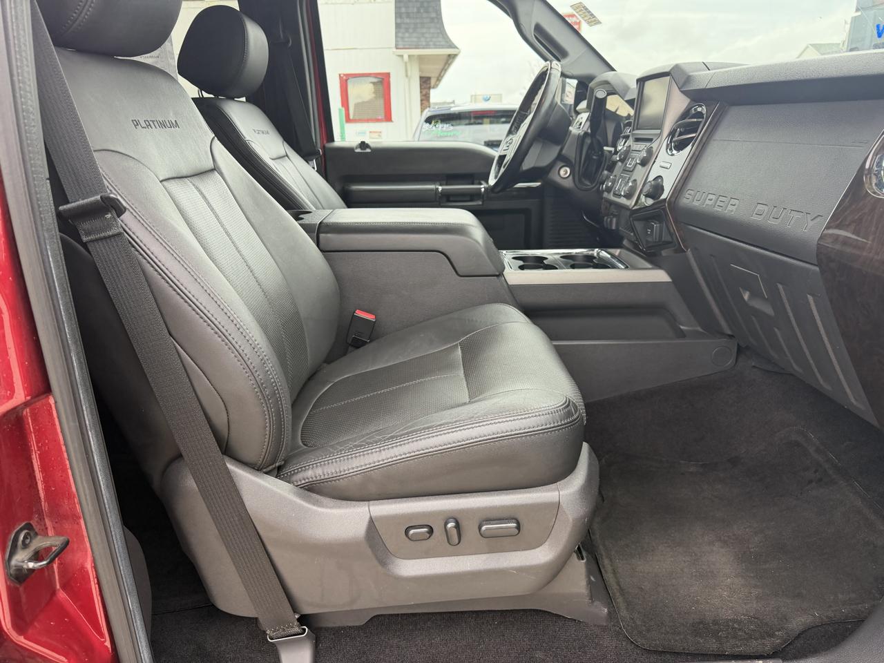 Ford Super Duty F-250 SRW 4WD Crew Cab 172" Platinum 2016