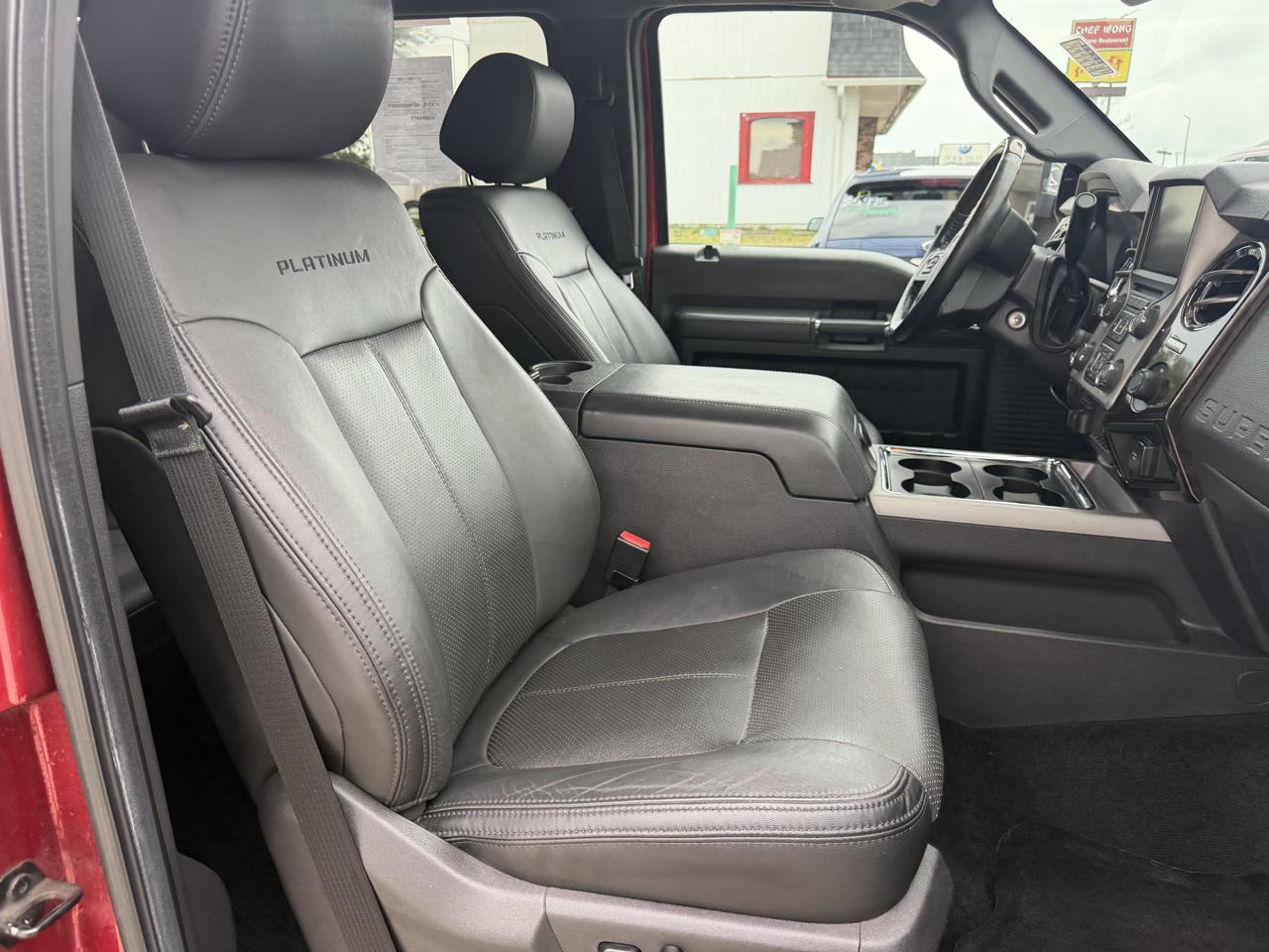 Ford Super Duty F-250 SRW 4WD Crew Cab 172" Platinum 2016