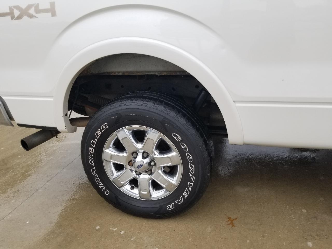 Ford F-150 4WD SuperCab 145" Lariat 2013