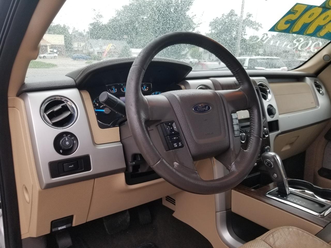 Ford F-150 4WD SuperCab 145" Lariat 2013