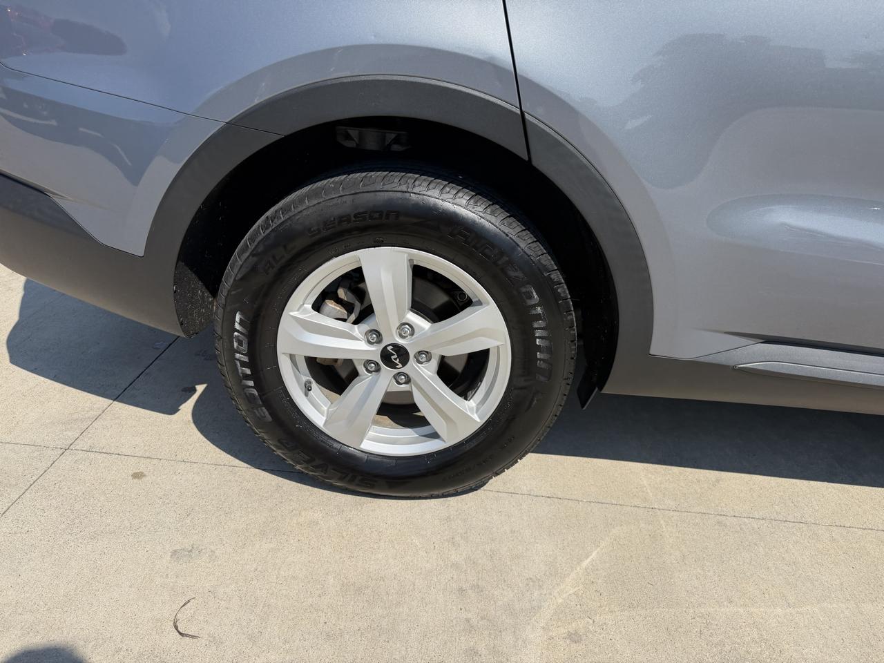 Kia Sorento LX FWD 2023