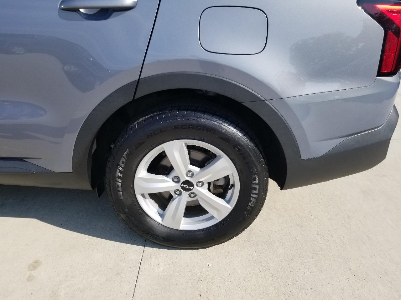 Kia Sorento LX FWD 2023