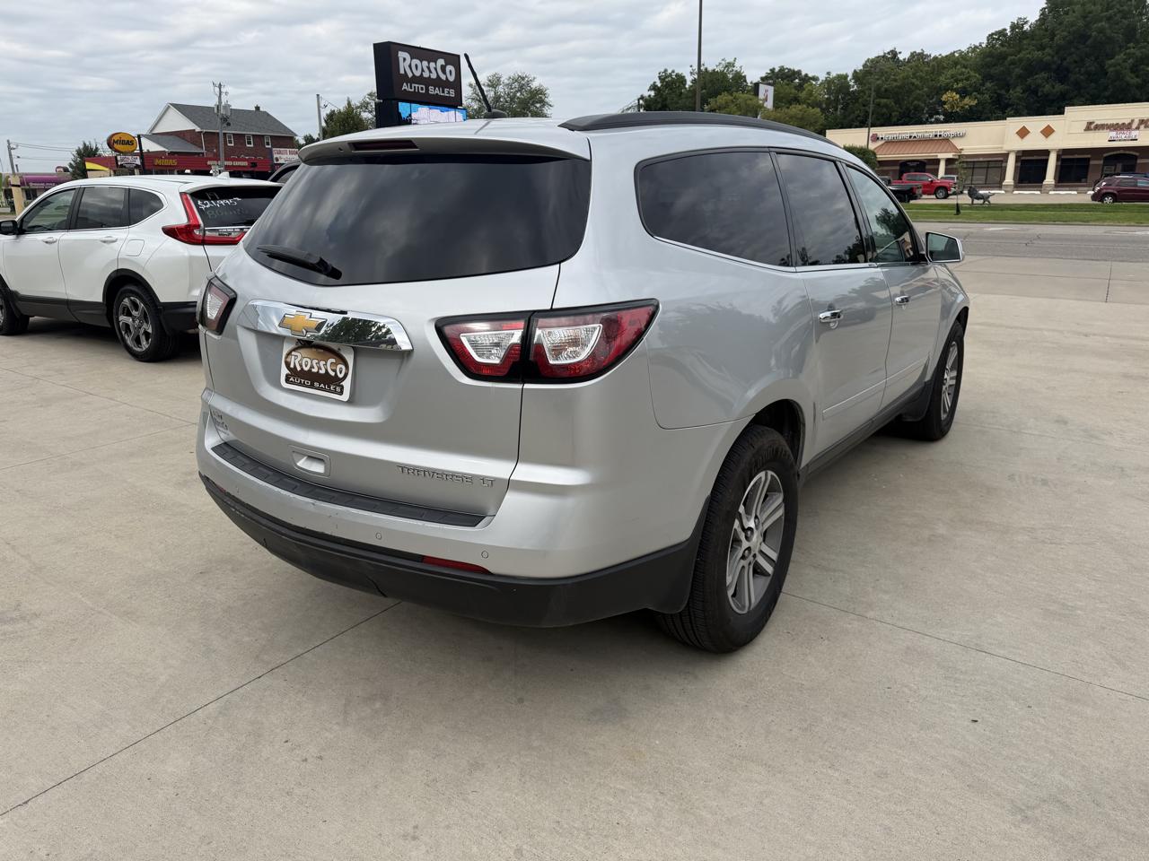 Chevrolet Traverse AWD 4dr LT w/2LT 2015