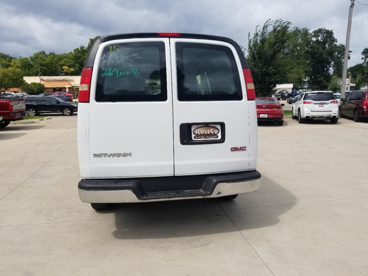 GMC Savana Cargo Van RWD 2500 135" 2015