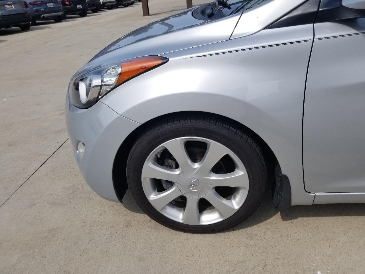 Hyundai Elantra 4dr Sdn Auto Limited (Alabama Plant) 2013