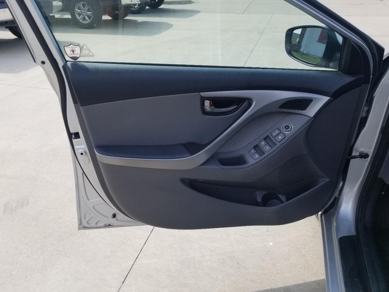Hyundai Elantra 4dr Sdn Auto Limited (Alabama Plant) 2013