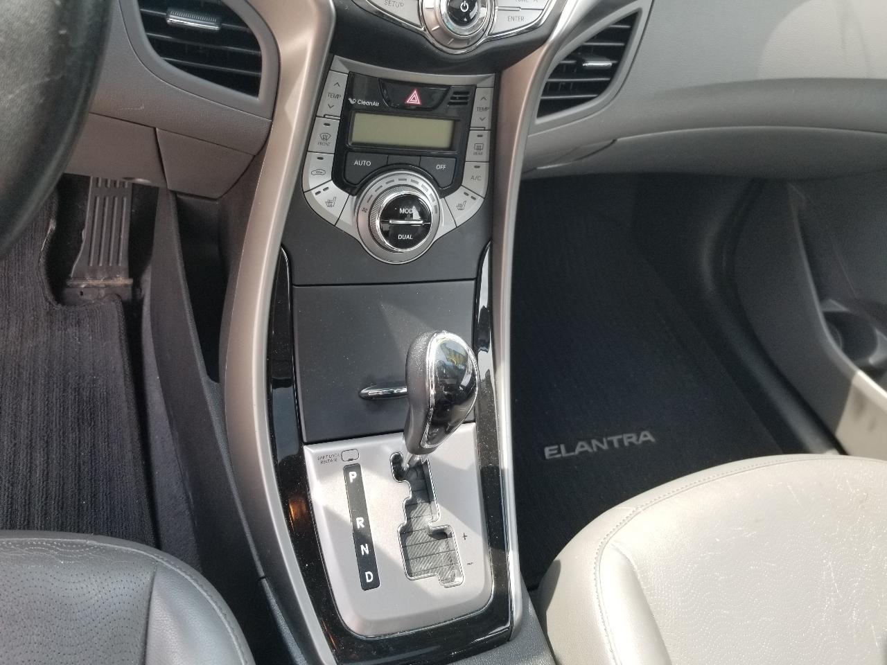 Hyundai Elantra 4dr Sdn Auto Limited (Alabama Plant) 2013