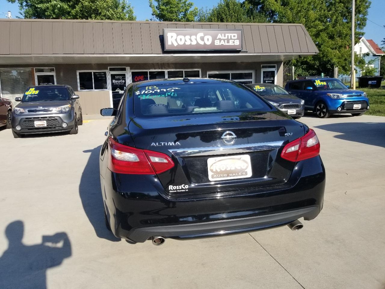 Nissan Altima 2.5 SV Sedan 2018