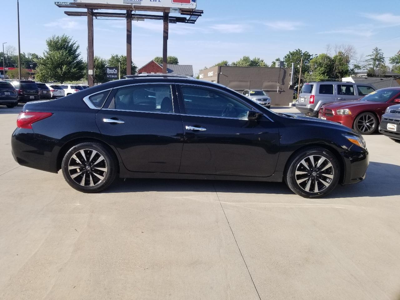 Nissan Altima 2.5 SV Sedan 2018
