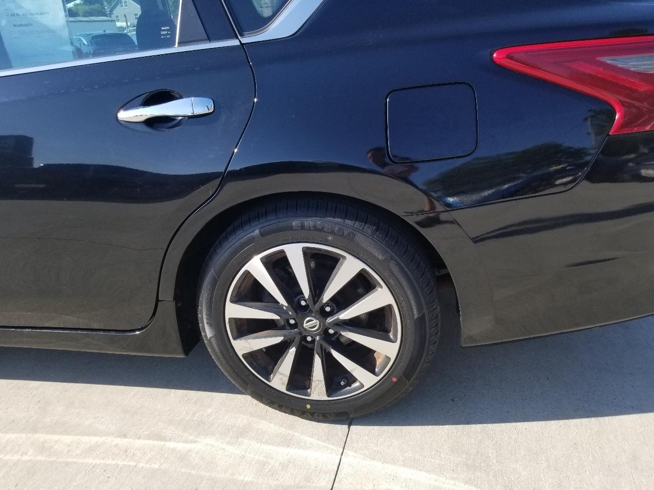 Nissan Altima 2.5 SV Sedan 2018