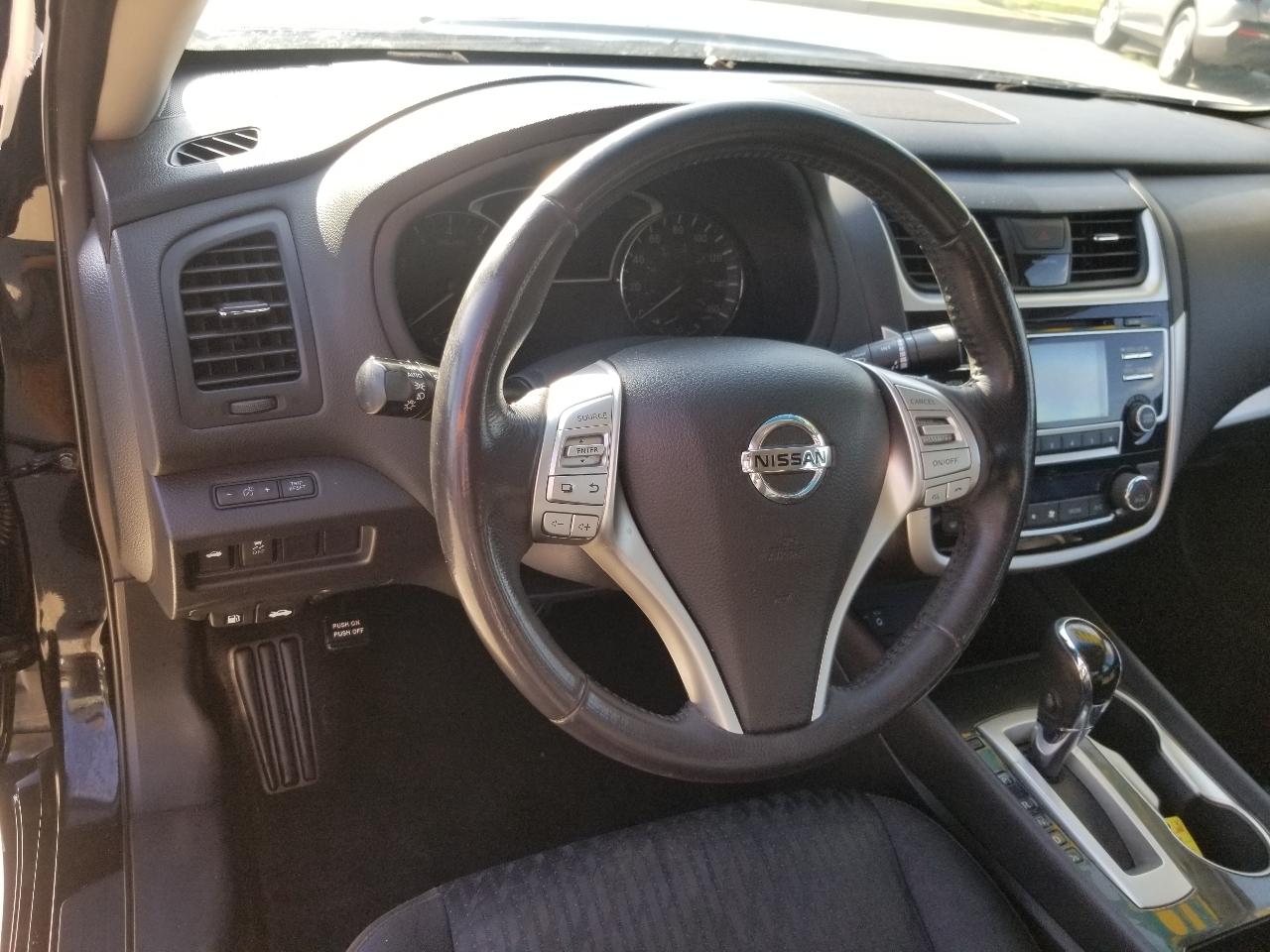 Nissan Altima 2.5 SV Sedan 2018