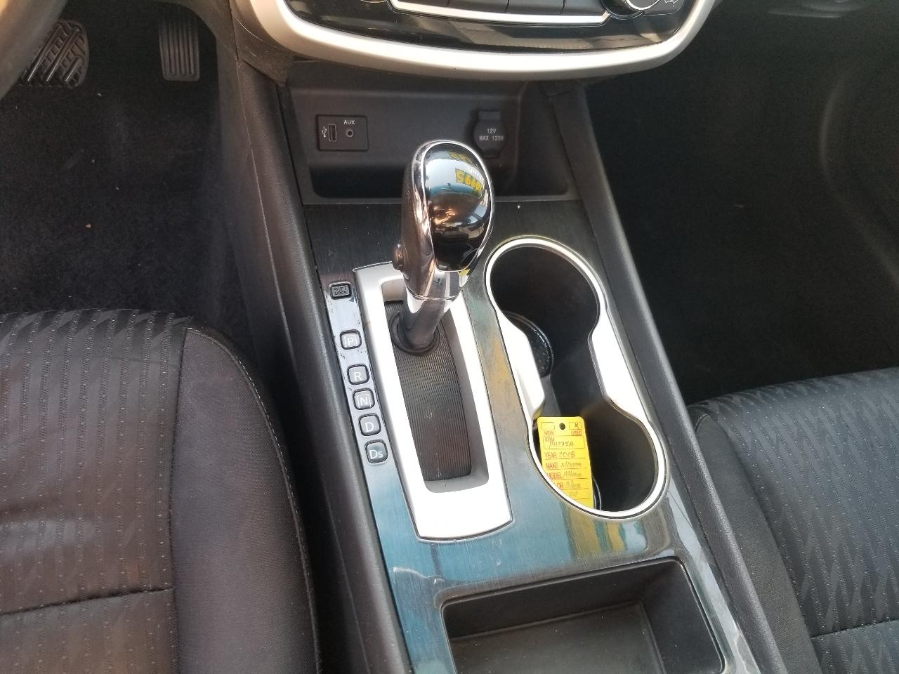 Nissan Altima 2.5 SV Sedan 2018