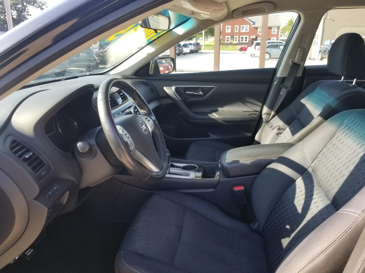 Nissan Altima 2.5 SV Sedan 2018