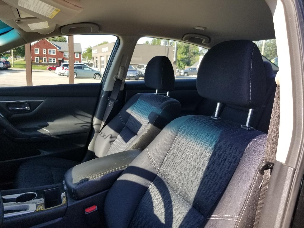 Nissan Altima 2.5 SV Sedan 2018