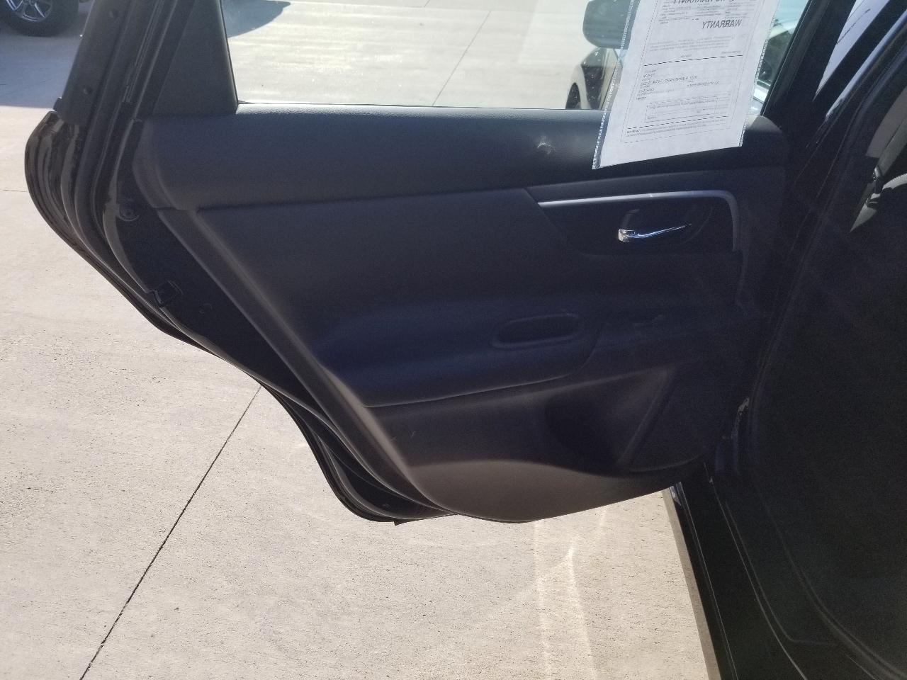 Nissan Altima 2.5 SV Sedan 2018