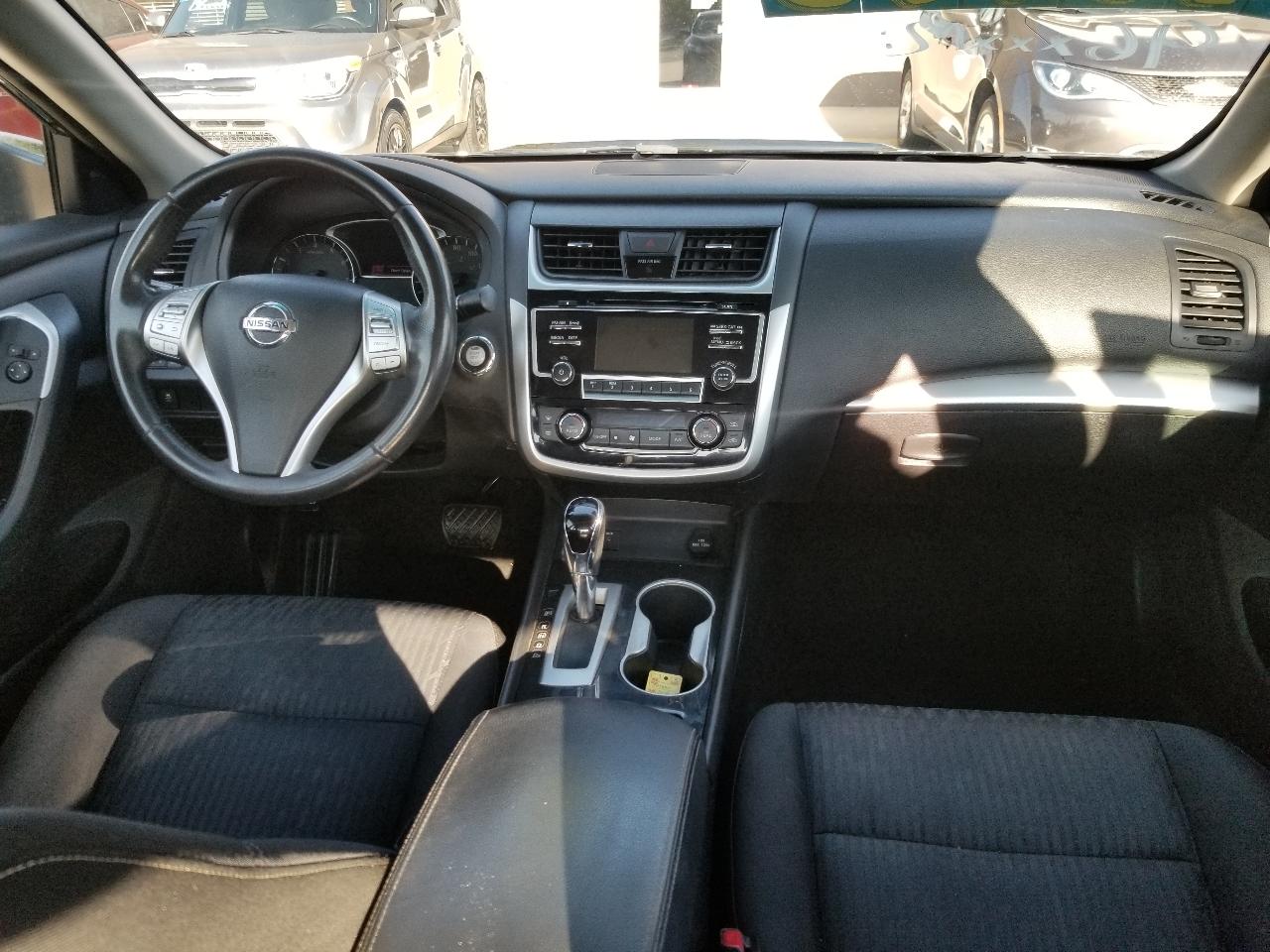 Nissan Altima 2.5 SV Sedan 2018