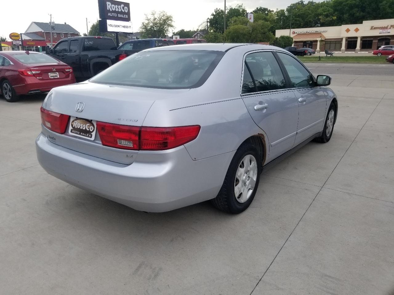 Honda Accord Sdn LX AT 2005