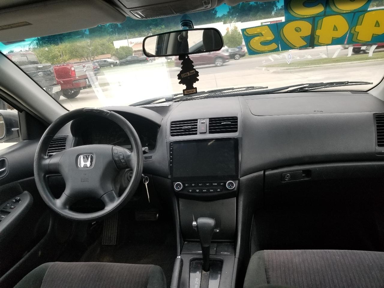 Honda Accord Sdn LX AT 2005