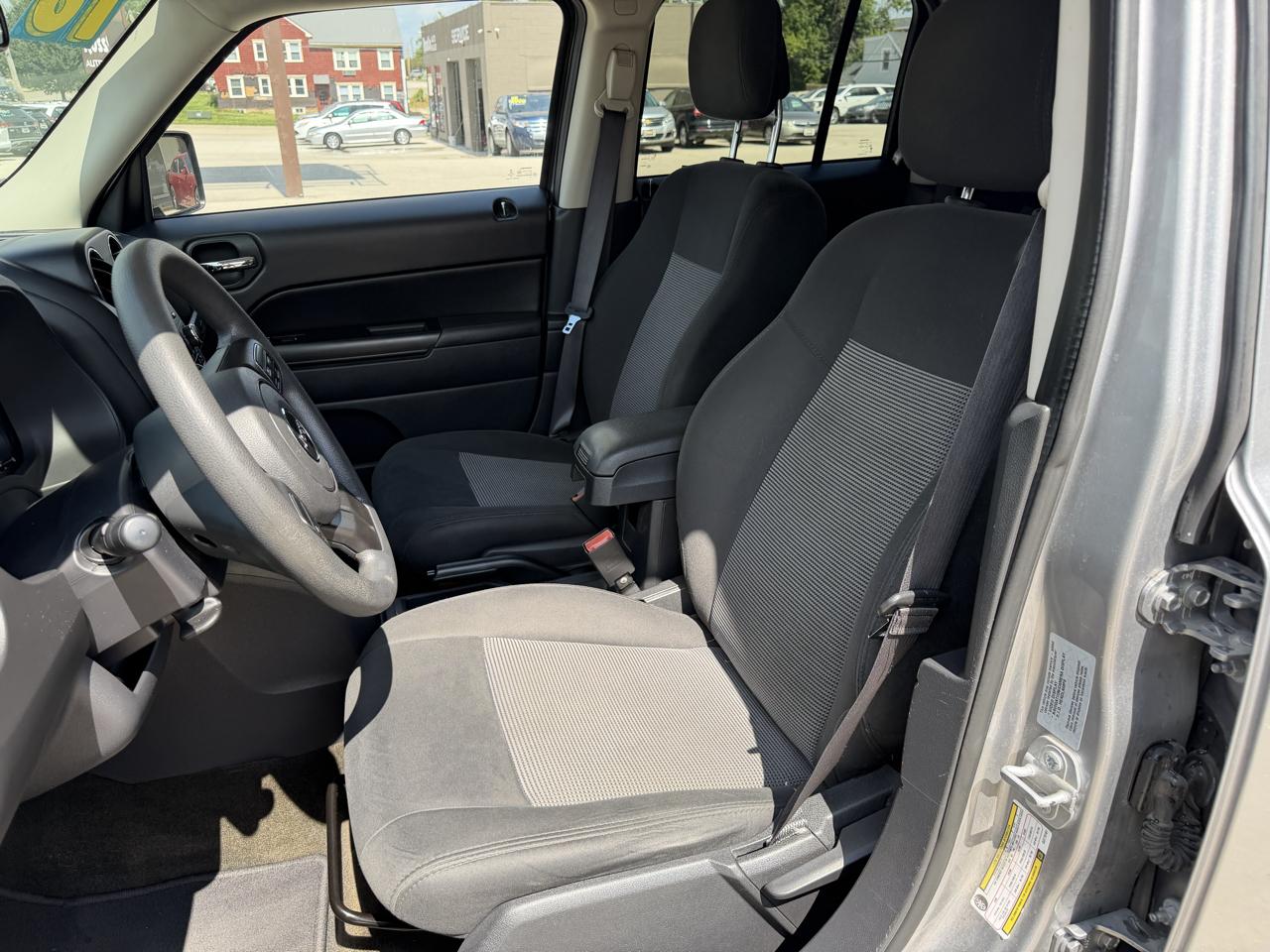 Jeep Patriot 4WD 4dr Sport 2016