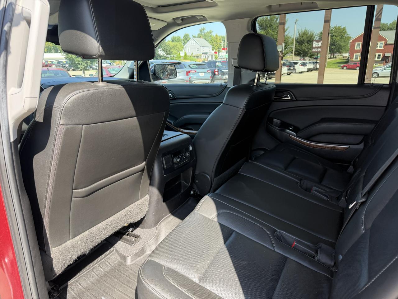 Chevrolet Suburban 4WD 4dr 1500 Premier 2019