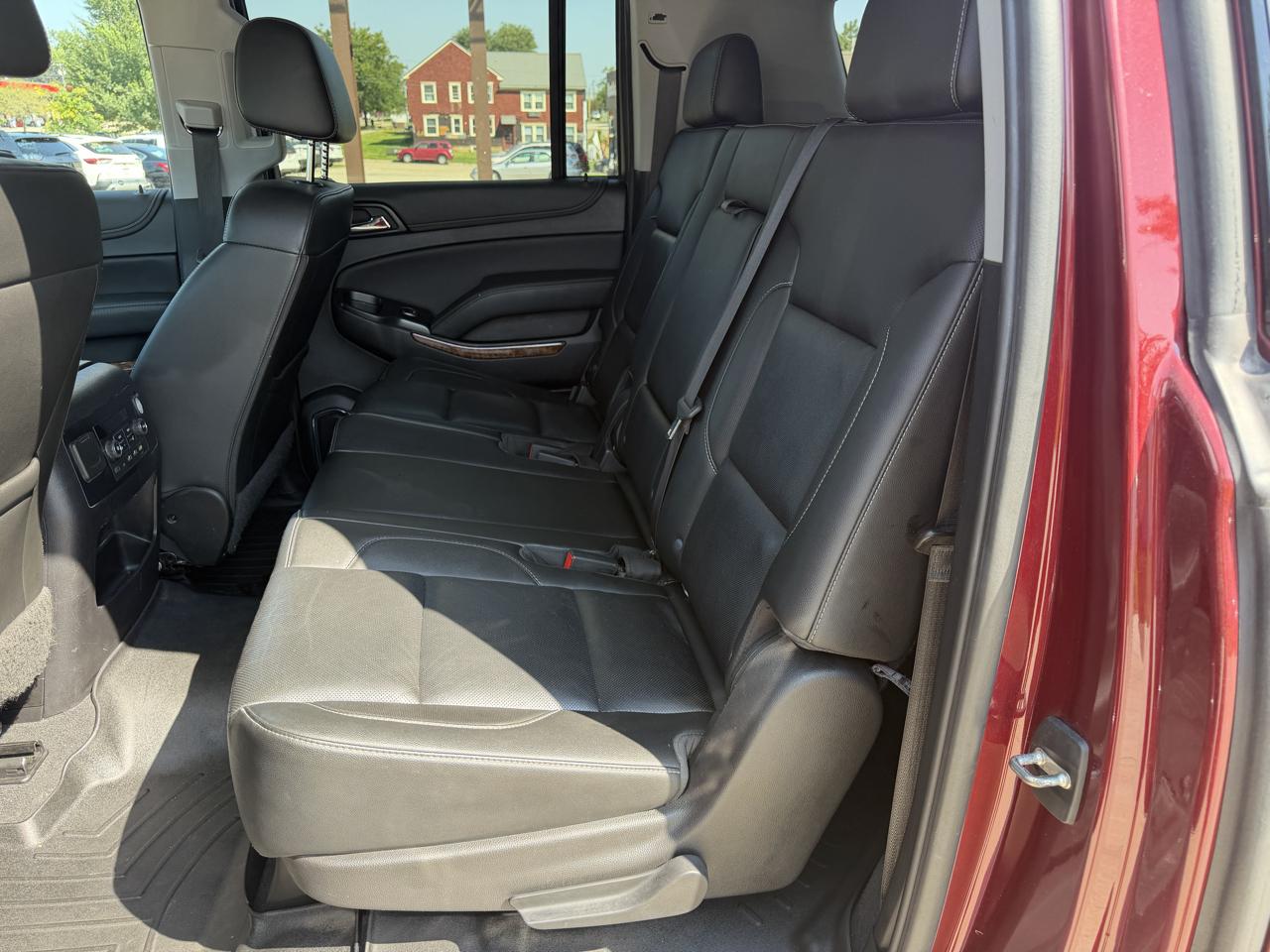 Chevrolet Suburban 4WD 4dr 1500 Premier 2019