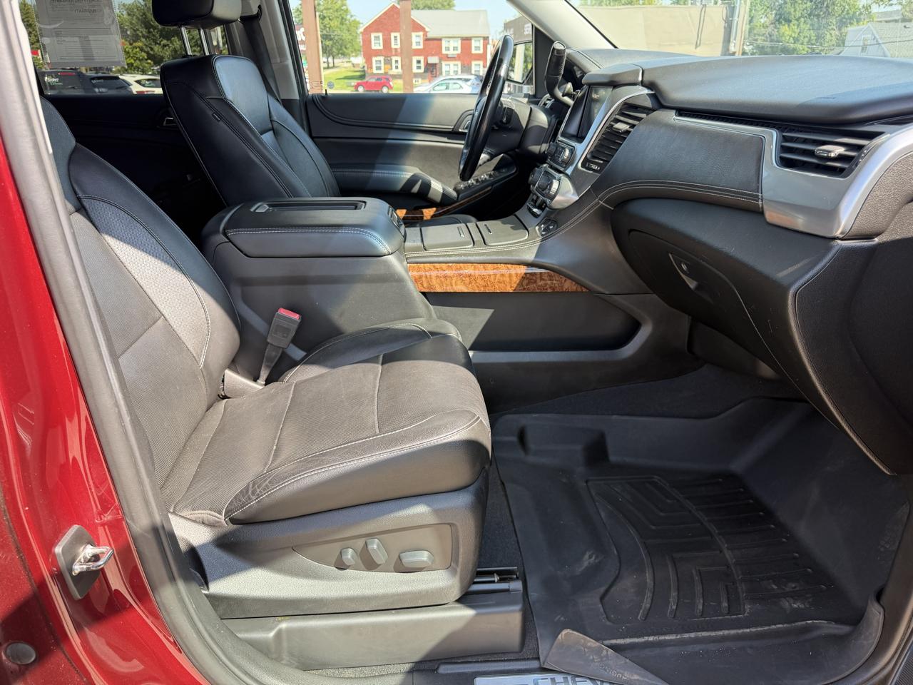 Chevrolet Suburban 4WD 4dr 1500 Premier 2019